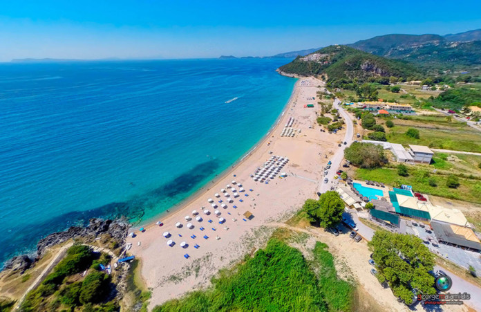 paralia_karavostasi
