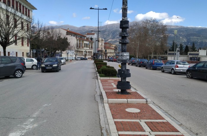 poli-dromos1_censored