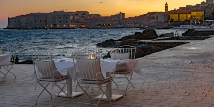 lefka-trapezokathismata-provlita-croatia