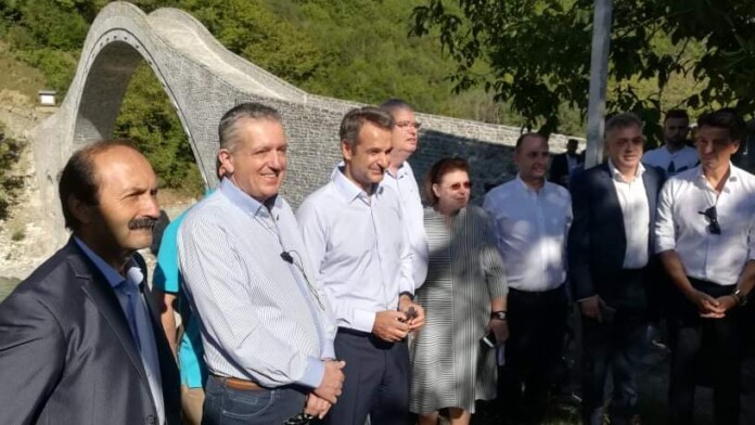 received_1363956270463890