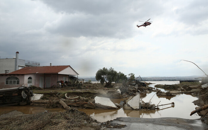 ΦΟΝΙΚΕΣ ΠΛΗΜΜΥΡΕΣ ΣΤΗΝ ΕΥΒΟΙΑ <br><br>  ΧΩΡΙΟ ΜΠΟΥΡΤΖΙ