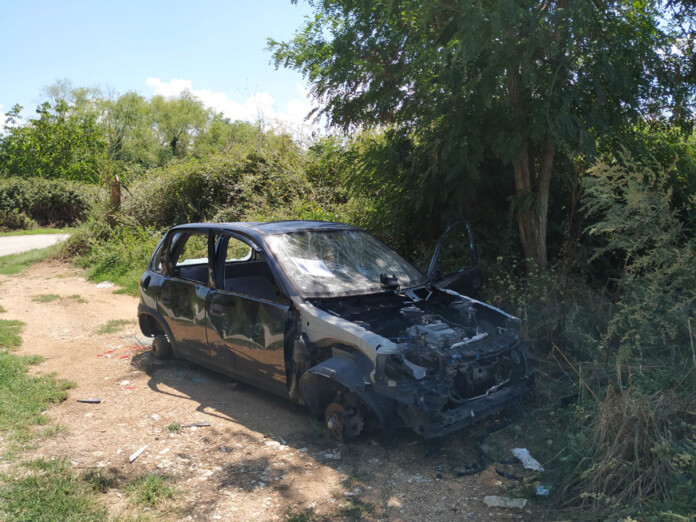 egataleleimeno-aftokinito egataleleimeno-aftokinito