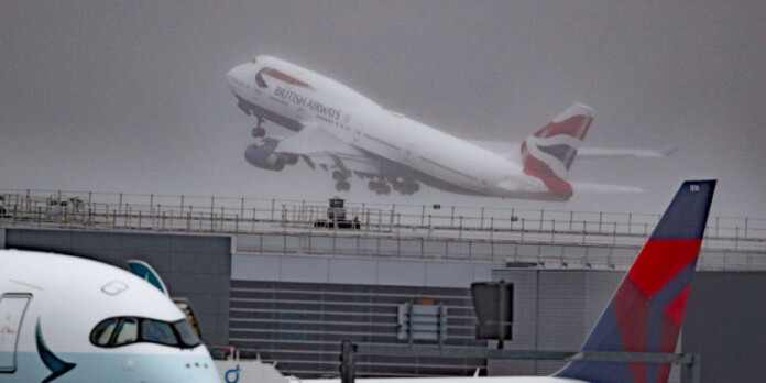 aeroplano-aerodromio-british-airways aeroplano-aerodromio-british-airways