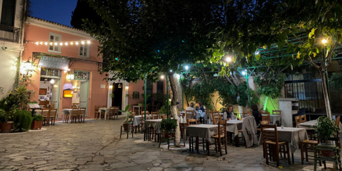 lockdown-magazi-exo1