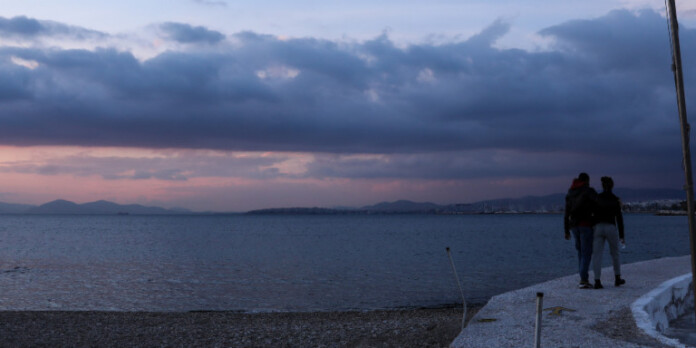 lockdown-paralia-dysi lockdown-paralia-dysi