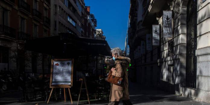 politis-maska-koronoios