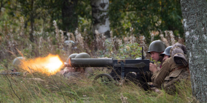 rosia-stratiotiki-askisi