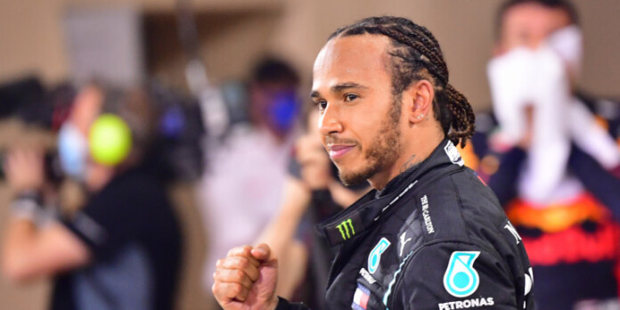 koronoios-hamilton-formula1