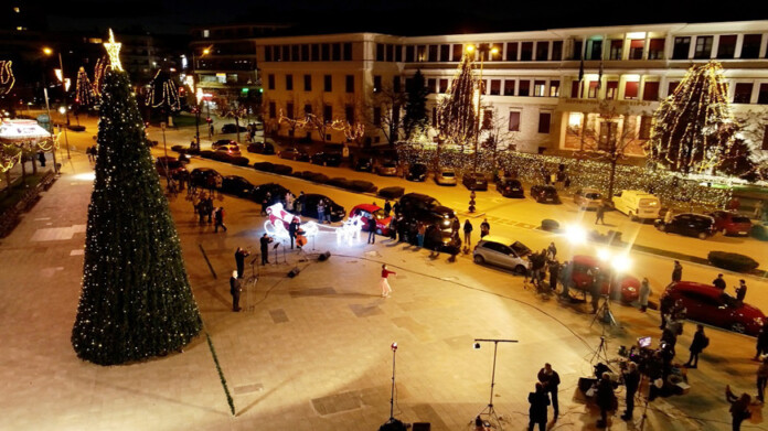 xristougena_plateia