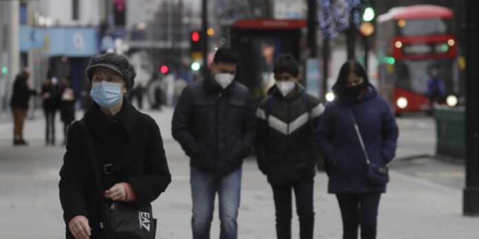 britain-kosmos-maskes-diorofa-leoforeia