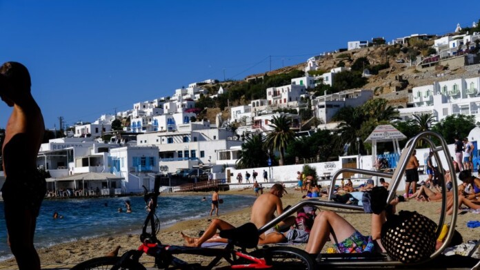 ΠΑΡΑΛΙΑ ΚΑΤΑΛΥΜΑΤΑ
