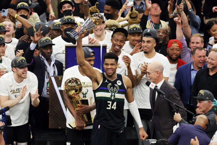 BUCKS ΑΝΤΕΤΟΚΟΥΝΜΠΟ