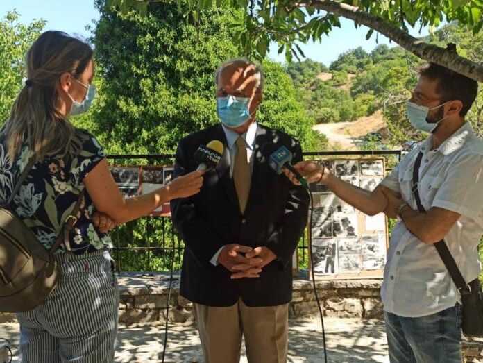 ΦΟΥΣΑΣ ΦΩΤΙΕΣ