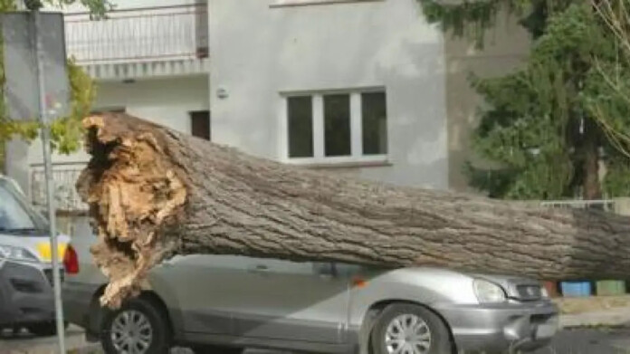 ΠΟΛΩΝΙΑ ΚΑΚΟΚΑΙΡΙΑ