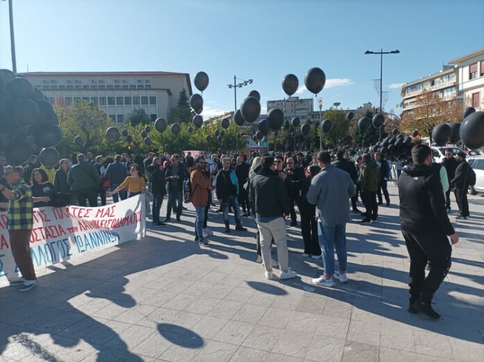 Mαύρα μπαλόνια για την εστίαση στα Ιωάννινα - EPIRUS Online