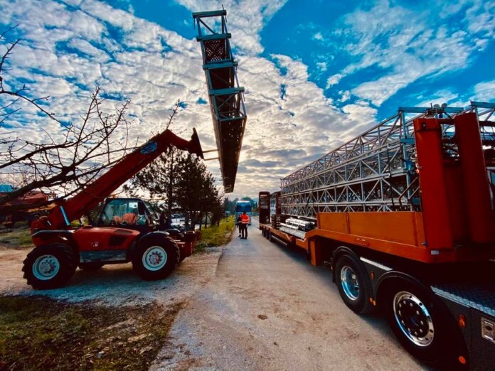ΚΛΕΙΣΤΟ ΞΙΦΑΣΚΙΑΣ ΜΕΤΑΦΟΡΑ