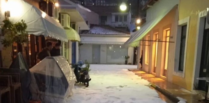 ΧΑΛΑΖΙ ΙΘΑΚΗ