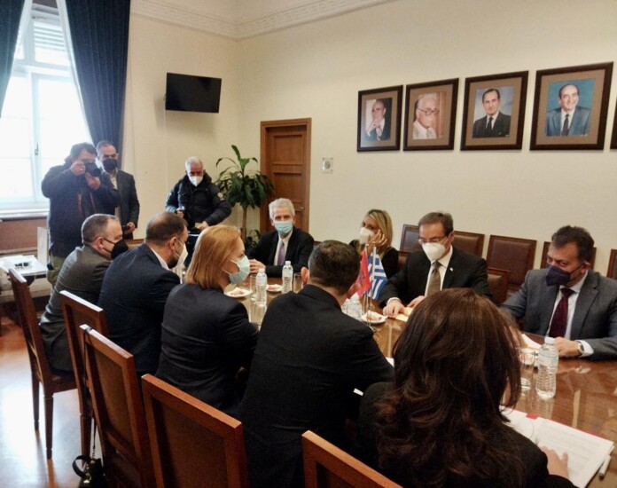 ΚΑΛΟΓΙΑΝΝΗΣ ΑΛΒΑΝΙΚΟ ΚΟΙΝΟΒΟΥΛΙΟ