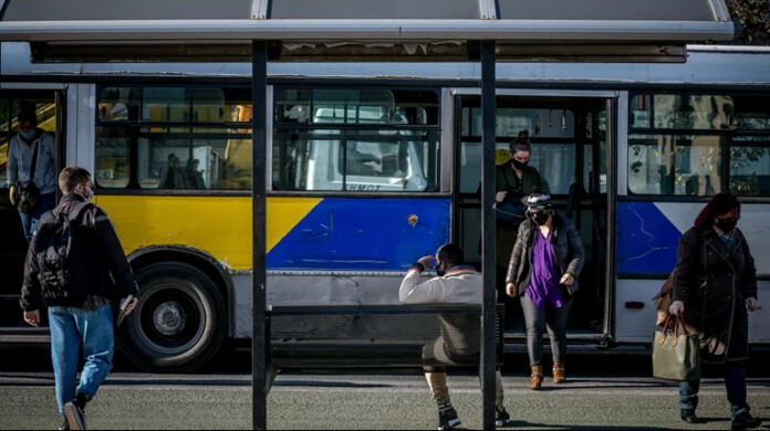 ΜΑΣΚΕΣ ΜΕΣΑ ΜΕΤΑΦΟΡΑΣ