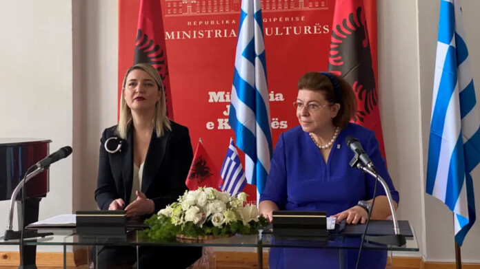 ΜΕΝΔΩΝΗ ΤΙΡΑΝΑ