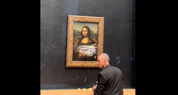 ΜΟΝΑ ΛΙΖΑ ΤΟΥΡΤΑ