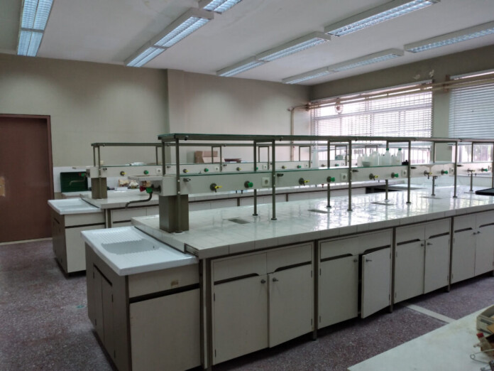 ΛΥΚΕΙΟ-ΑΝΑΤΟΛΗΣ-ΕΡΓΑΣΤΗΡΙΟ-ΧΗΜΕΙΑΣ