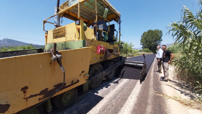 ΧΑΛΚΙΑΔΕΣ ΑΣΦΑΛΤΟΣΤΡΩΣΗ