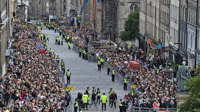 ΠΟΜΠΗ ΣΟΡΟΣ ΕΛΙΣΑΒΕΤ