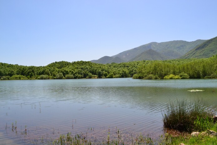 ΛΙΜΝΗ ΡΙΑΧΟΒΟΥ