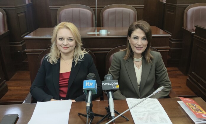 ΚΩΤΣΑΝΤΗ ΑΚΟΝΔΟΥ