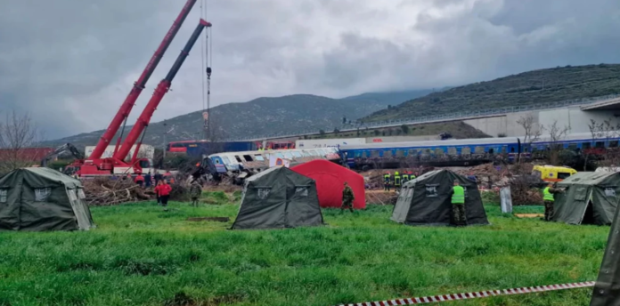 ΤΕΜΠΗ ΣΚΗΝΕΣ