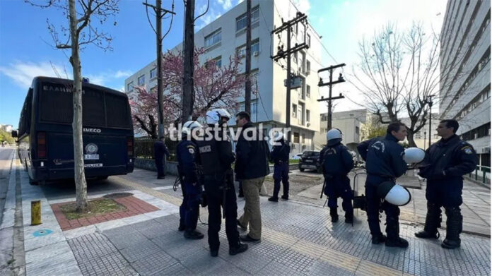 ΑΠΘ ΕΠΙΘΕΣΗ ΚΟΥΚΟΥΛΟΦΟΡΩΝ