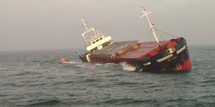 ΒΥΘΙΣΗ ΠΛΟΙΟΥ ΑΤΤΑΛΕΙΑ