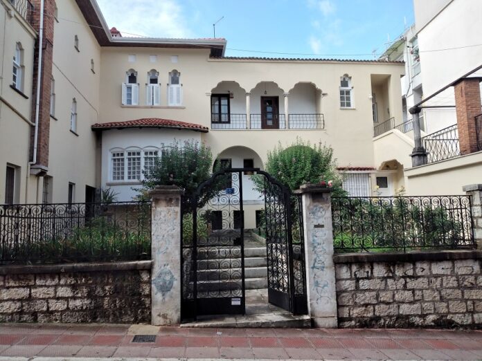ΟΙΚΙΑ ΦΡΟΝΤΖΟΥ1