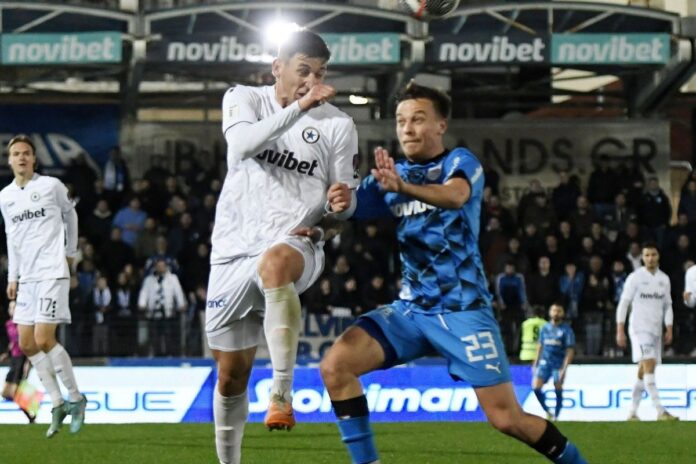 ΠΑΣ ΑΤΡΟΜΗΤΟΣ