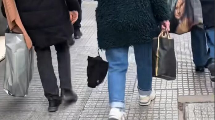 ΓΥΝΑΙΚΑ ΕΣΩΡΟΥΧΟ ΠΑΛΤΟ