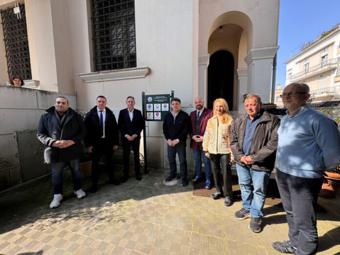 ΑΠΟΚΑΛΥΠΤΗΡΙΑ ΕΠΙΓΡΑΦΗΣ