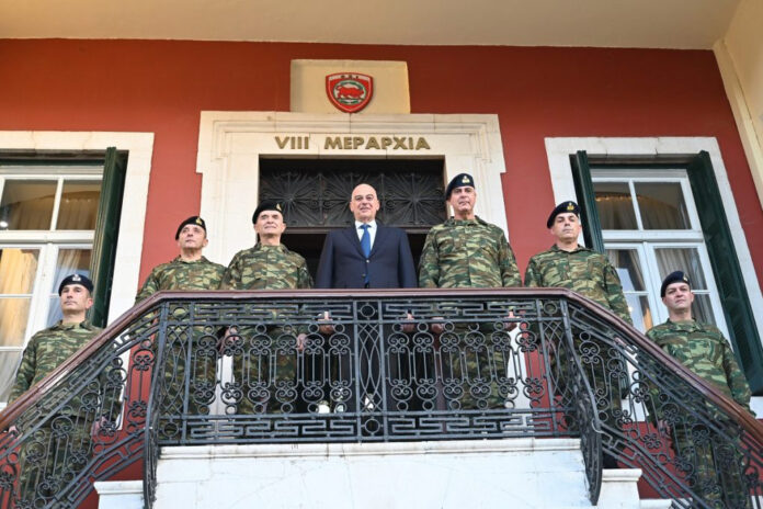 ΔΕΝΔΙΑΣ 8Η ΜΕΡΑΡΧΙΑ