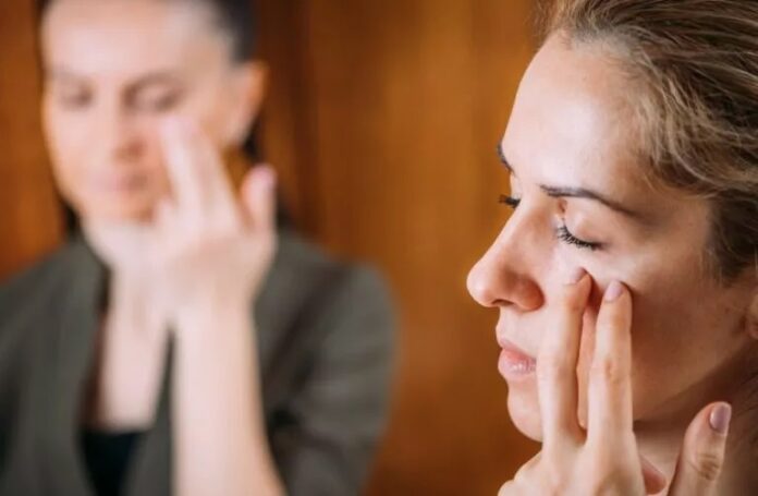 ΓΥΝΑΙΚΑ ΑΓΓΙΓΜΑ