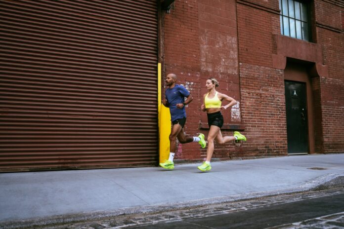 pws-na-epile3ete-ta-teleia-papoytsia-proponhshs-gia-thn-anoi3h-toy-2025