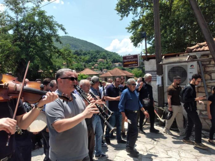 ΠΕΤΡΟΛΟΥΚΑΣ ΚΗΔΕΙΑ2